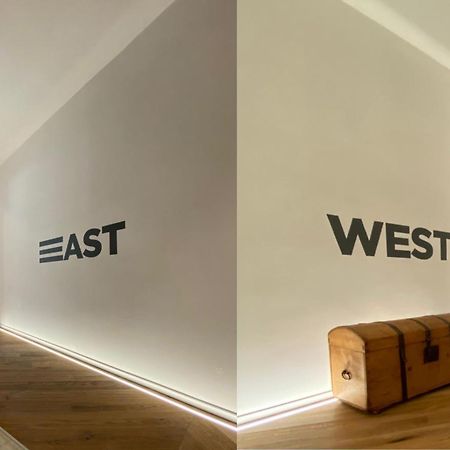 East West Room Арко Екстер'єр фото
