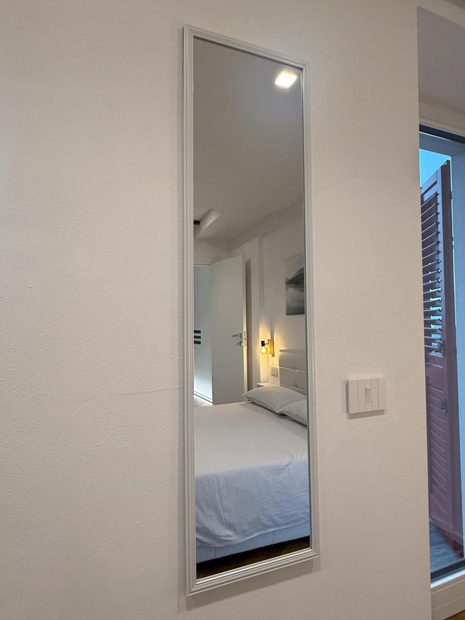 East West Room Арко Екстер'єр фото