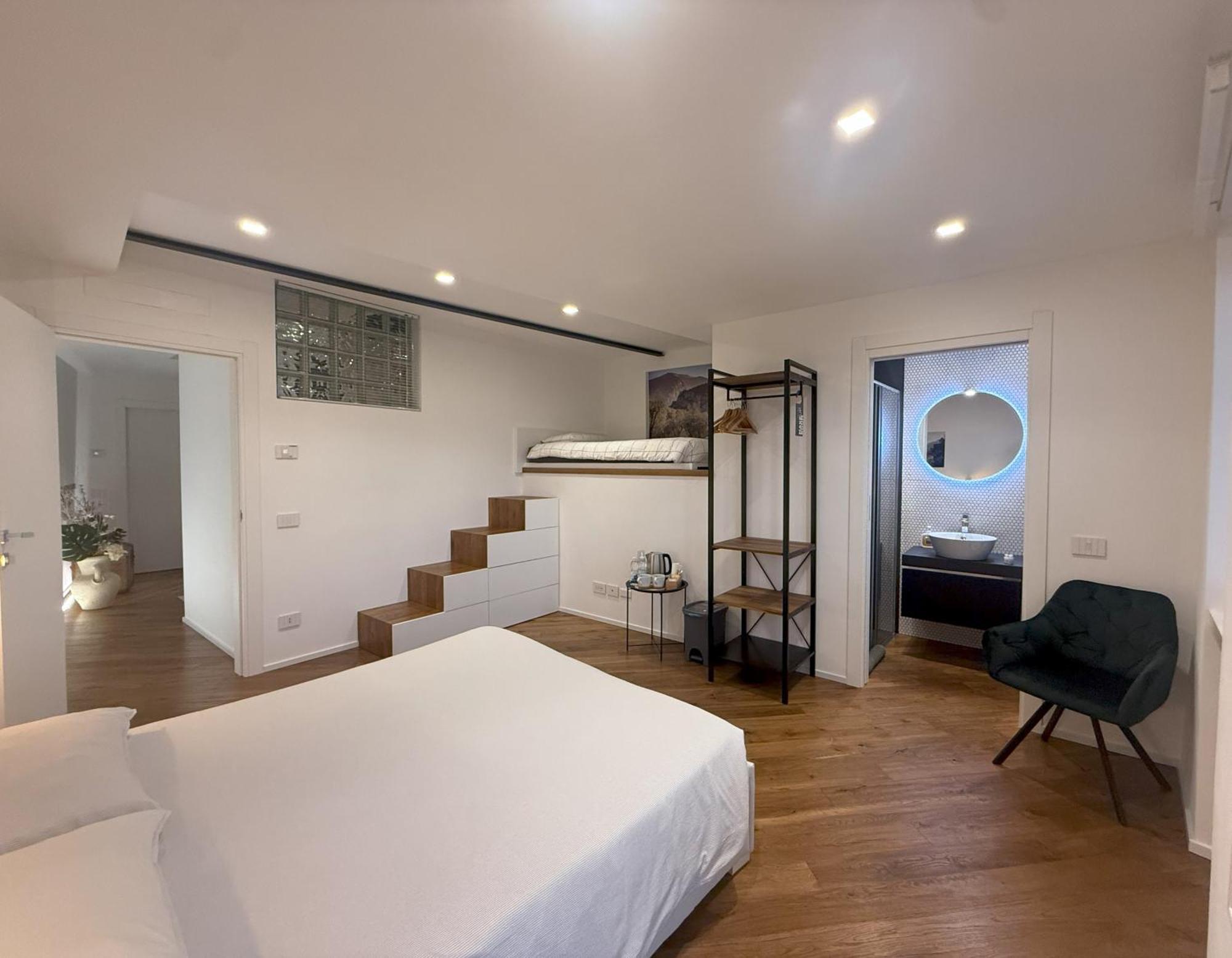 East West Room Арко Екстер'єр фото