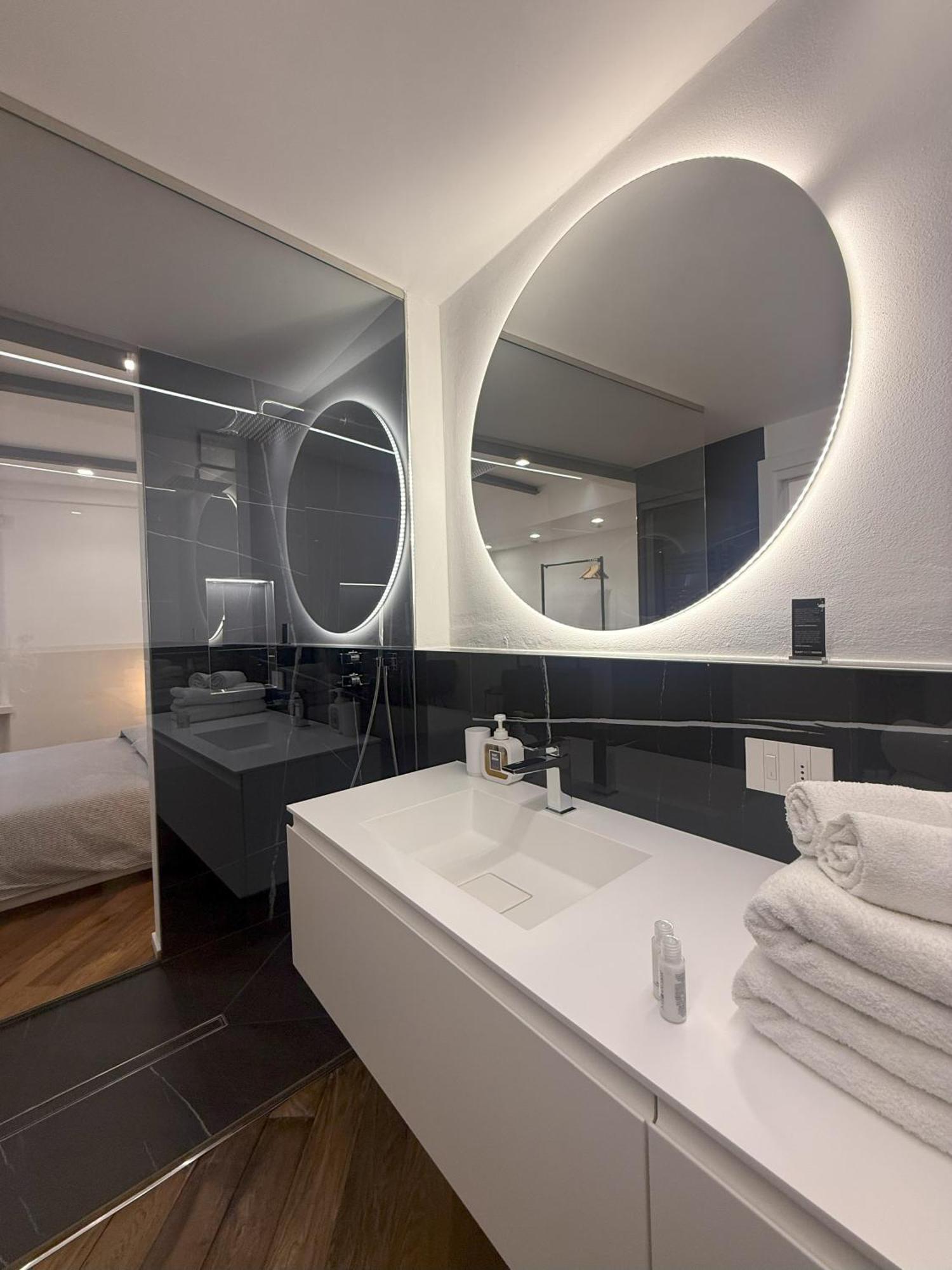 East West Room Арко Екстер'єр фото